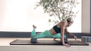 Stretching time with Yoga blocks | Gymnastics | Contortion | Fitness | Mobility skills |