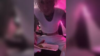 Machine Gun Kelly Instagram live 20.12.2022