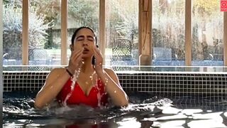 Sara Ali Khan Red Bikini Looks Vacation Enjoy In Uk! सारा अली खान ने लगाई Swimming Pool में आग