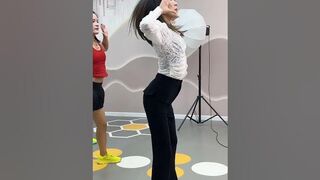 Homeworkout Kiat Jud dai Aerobic Yoga Fitnesblender Musculos FitTuber YogawithAdriene ChloeTing E445