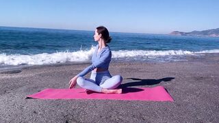 Yoga & Stretching with Masha on the sea | Flexibility 4K