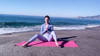 Yoga & Stretching with Masha on the sea | Flexibility 4K