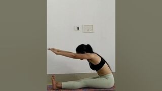 #shorts #viral #shortvideo YOGA FOR FLEXIBILITY ( PASHCHIMOTTANASANA)