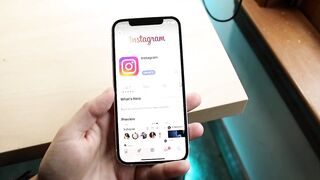 How To FIX Instagram Stuck On White Or Black Screen