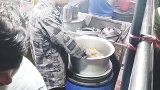 চাষাড়ার সেই বিখ্যাত লেবু চা | Amazing Street Tea of Dhaka | Celebrity Chai Wala | Food Dhaka