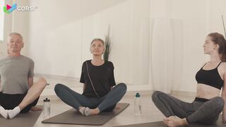 Yoga per Over 50: pratica sicura ed efficace per un benessere duraturo