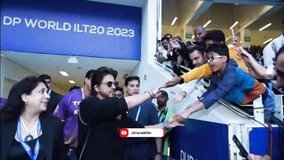 SRK Pathaan Trailer Burj Khalifa Dubai Big Promotion Pathaan,Shahrukh khan Dubai New Movie,Bollywood