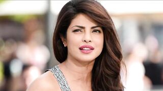 Priyanka Chopra Enjoying Beach Vacation In Dubai सोशल मीडिया पर फोटोज शेयर कर लिखा वीकेंड वाइब्स