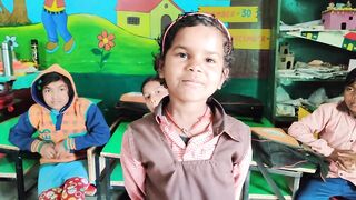 Cute talkative Riya #celebrity #languageskills #fun #basiceducation #sarkarischool #mamtaankit