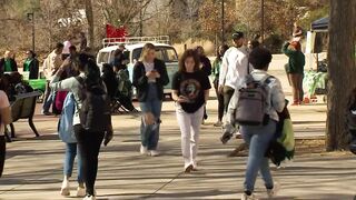 Students and faculty react as Texas TikTok ban takes effect at public universities