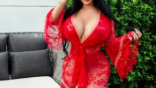 Meli Santa Biography | Wiki | Instagram star | Curvy Model | Lifestyle 2023