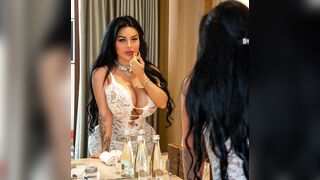 Meli Santa Biography | Wiki | Instagram star | Curvy Model | Lifestyle 2023