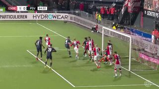 RODE KAART na roekeloze TACKLE ???? | Samenvatting FC Emmen - PSV