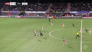 RODE KAART na roekeloze TACKLE ???? | Samenvatting FC Emmen - PSV