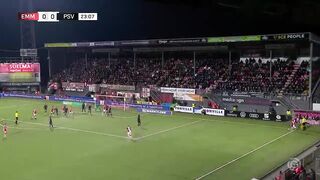 RODE KAART na roekeloze TACKLE ???? | Samenvatting FC Emmen - PSV