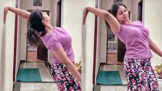 Indian Yogini ARM TWIST | MOBILITY & BINDING CHALLENGE| Yoga Challenge | Indian Yoga Girl | Yogi