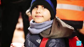 War in Ukraine: 11-year-old boy travels 1000 km alone to Slovakia • FRANCE 24 English