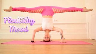 Headstand training | Splits and Oversplits | Yoga stretch Legs | Stretching | Gymnastics | Flex