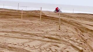 Riding Dirtbikes on the BEACH | 2 stroke VS 4 stroke | Super DEEP | YZ250 YZF450