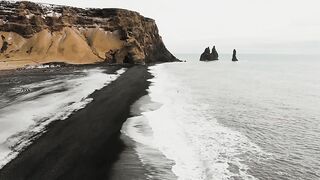 Travel to Iceland ???????? Reynisfjara Black Beach