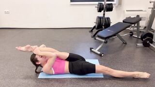 Flexible warm-up in the training room - Leg Strength and Contortion #yoga #stretching