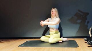 splits exercise legs and feet.stretching splits.contortion workout.flexible yoga #flexibility