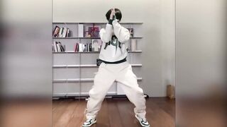 Jimin NEW Dance Video! ???? Dancing to BTS songs on Tiktok!