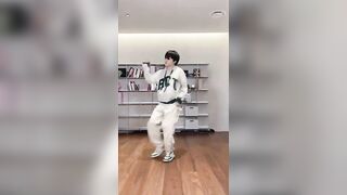 JIMIN DANCE TIME ( BTS instagram update ) : 11-02-2023