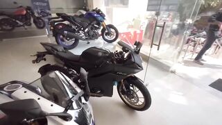 Yamaha R15M & R15v4 के नये Models 2023: Full Review, On Road Price & New Changes ?