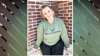 Hunter McGrady..Wiki Biography,age,weight,relationships,net worth - Curvy models, plus size model