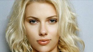 Scarlett Johansson Shows Off Her Stunning Bikini Body