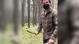 Pedro Pascal and Bella Ramsey funny moments on set of The Last of Us