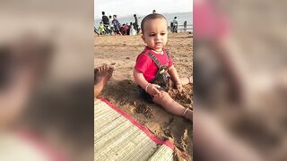 ????️ Beach Lover Baby #cute #cutebaby #fun #game #joy #enjoy #love #masti #shorts #ytshorts #short