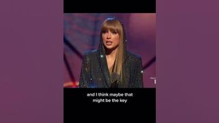 Taylor Swift CRACKS Funny Joke Accepting Her Innovator Award iHeart 2023!