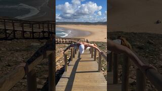 La SuperFlexion #reverse #pushups #beach #portugal #calisthenics #fyp #travel #parati #fitness