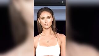 Priscilla Ricart ???? vs Stephanie Rayner ???? Bikini Show