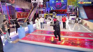 Yasir or Momal Aj Kia Kha Kar Aye Hain | KKJ Celebrity Club | 8th Ramzan | Express TV