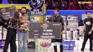 Yasir or Momal Aj Kia Kha Kar Aye Hain | KKJ Celebrity Club | 8th Ramzan | Express TV