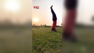 Yoga ????‍♂️ #sirshasana #yoga #fitness #bodybuilding #likes #youth #yamuna