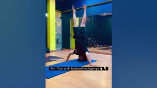 Headstand on fingertips/ yoga / world record holder #yoga #headstand #recordholder #advanceyoga