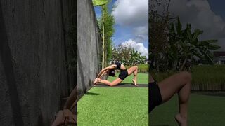 Split and Stretching #shorts #shortvideo #stretching