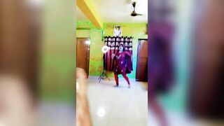 aksar is dunia#dancingqueen #shortvideo #facebookreels #instagram #tranding#entertainment #dacing