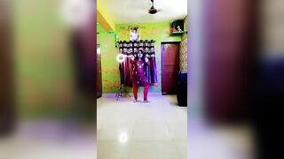 aksar is dunia#dancingqueen #shortvideo #facebookreels #instagram #tranding#entertainment #dacing