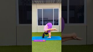 One leg Balancing Challenge #yoga #beginnersyoga #yogarimaa #youtube #viral #challenge #balancing