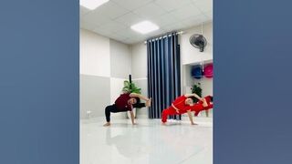 HIP OPENING YOGA PRACTICE MASTER VINIT ￼BALANCE #yoga #yogachallenge #yogaonline