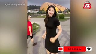 Quay tiktok tại QUẢNG TRƯỜNG ĐÀ LẠT, cô gái bị NGƯỜI ĐÀN ÔNG LẠ tiếp cận | Tin Mới 3 Phút