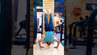 HANDSTAND PUSHUP #handstandpushup #handstand #calisthenics #workout #streetworkout #fitness #yoga