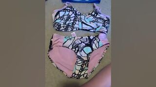 the bikinis with the tied back also are two sided (flippable)