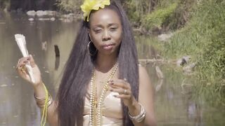 Orunmila Doris Lavin . feat . El Flexible (official video)