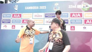 Malaysia's Enrique and Bertrand in Men's 10m Platform Victory Ceremony | Diving | SEA Games 2023